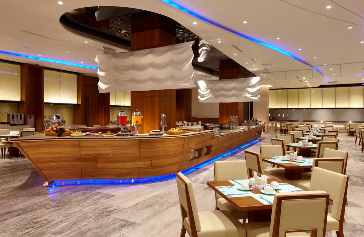 萬元住房只要1424元！這飯店加碼第二人「免費招待用餐」＋吃到飽5折