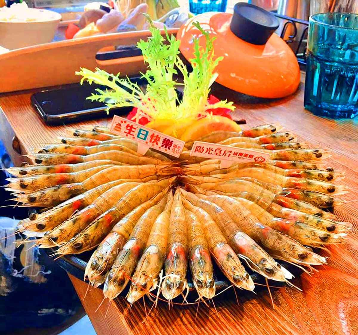 12月聚會先看！全台美食、住宿39家優惠：星巴克整月買一送一、壽星免費吃