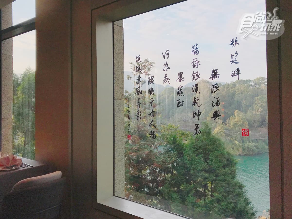 全台最美「粉紅色湖景」這裡拍！超狂飯店退房後還能泡湯，加碼「鹽酥雞」吃到飽