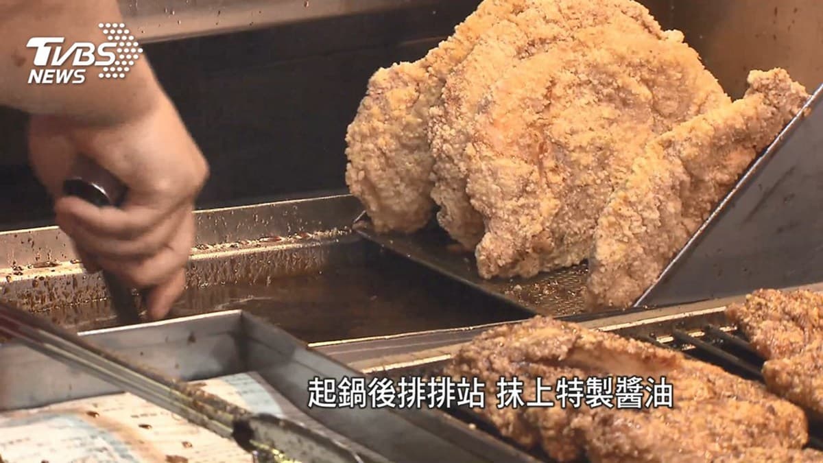 士林夜市排隊也要吃這9攤：珍奶舒芙蕾、高CP值燒肉丼、日本人也愛煎包