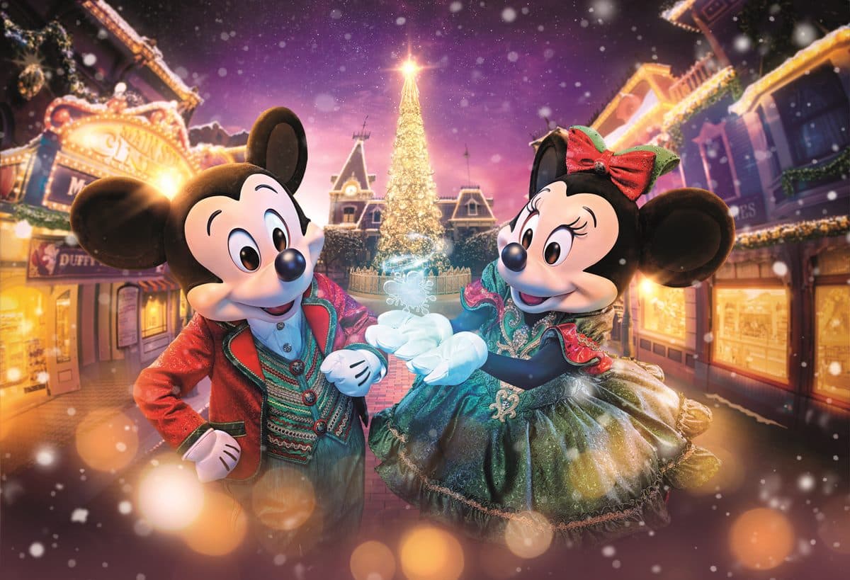【文末抽獎】香港迪士尼飄雪了！耶誕節、跨年5大亮點：冰雪奇緣小鎮、300款周邊