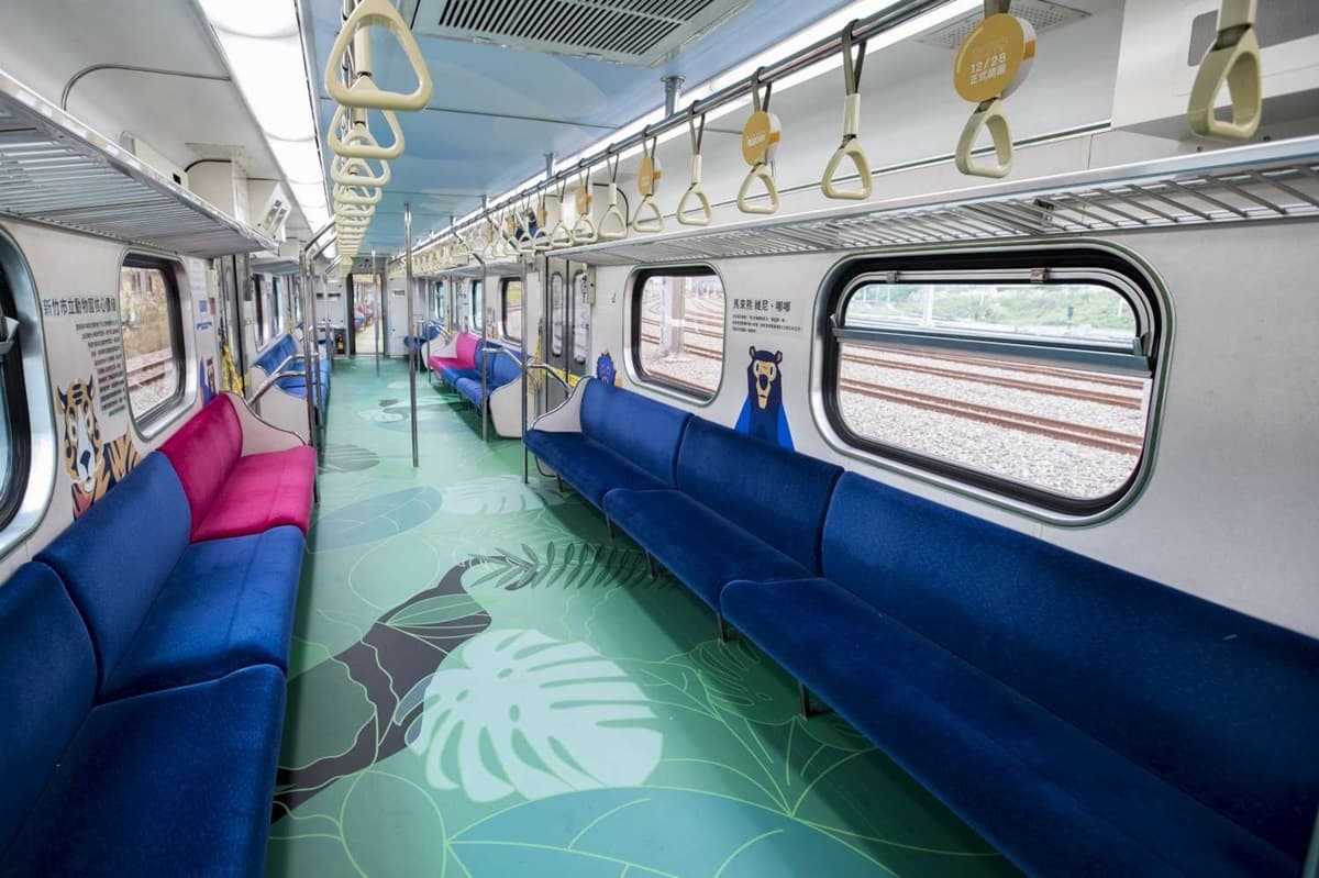 彩繪列車再+1!動物明星陪搭火車,順遊和風老戲院、漫畫街拍復古美照 彩繪列車再+1!動物明星陪搭火車,順遊和風老戲院、漫畫街拍復古美照