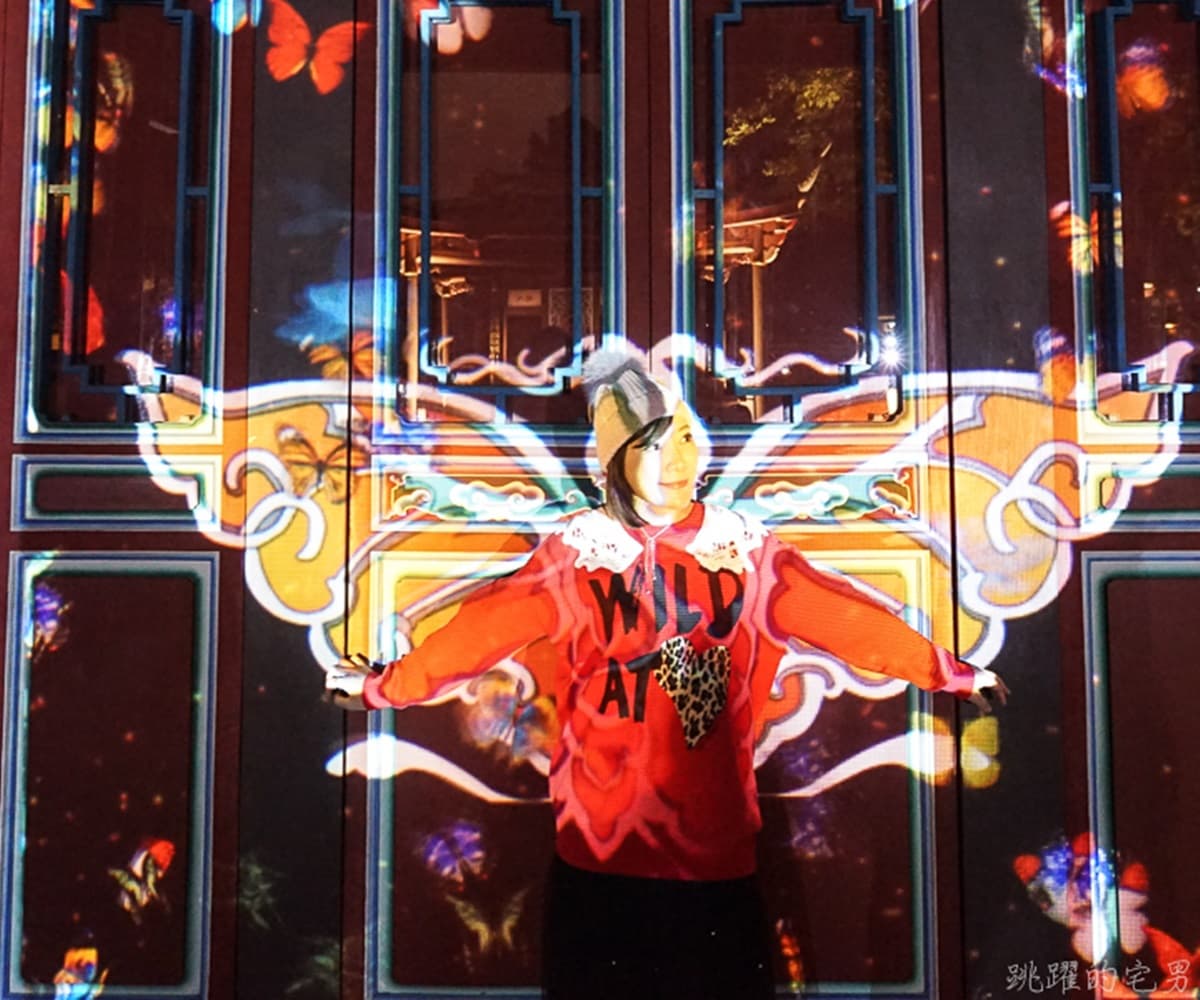 免出國就可看「日本夜楓」！林家花園限定光雕秀登場，百年宅院「開出四季花」