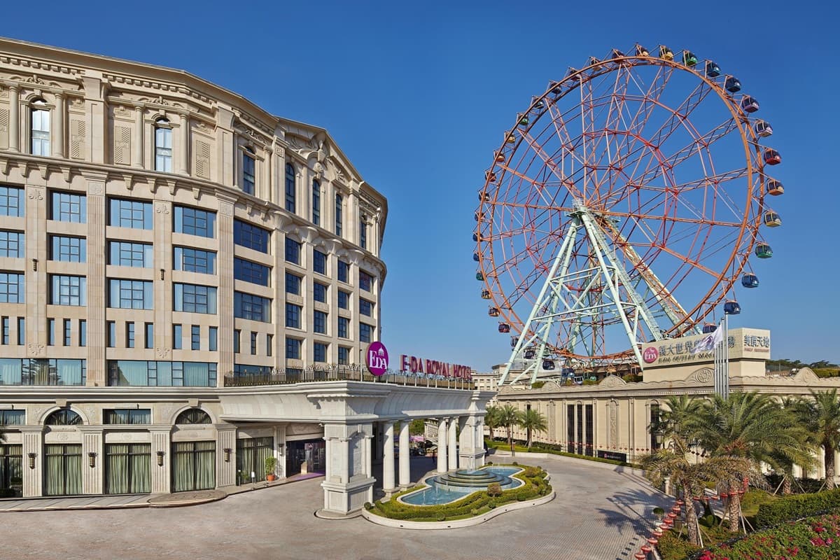 這家飯店好狂！一家四口入住只要1999元，還送免費吃到飽、玩樂園不用錢