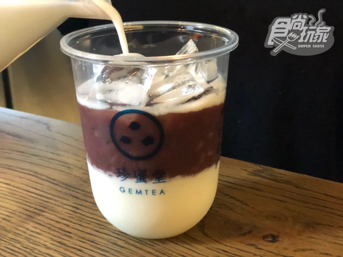 【新開店】飲料控請收！夢幻系手搖飲「蜜餞」變飲料，加喝「草莓凍檸檬」