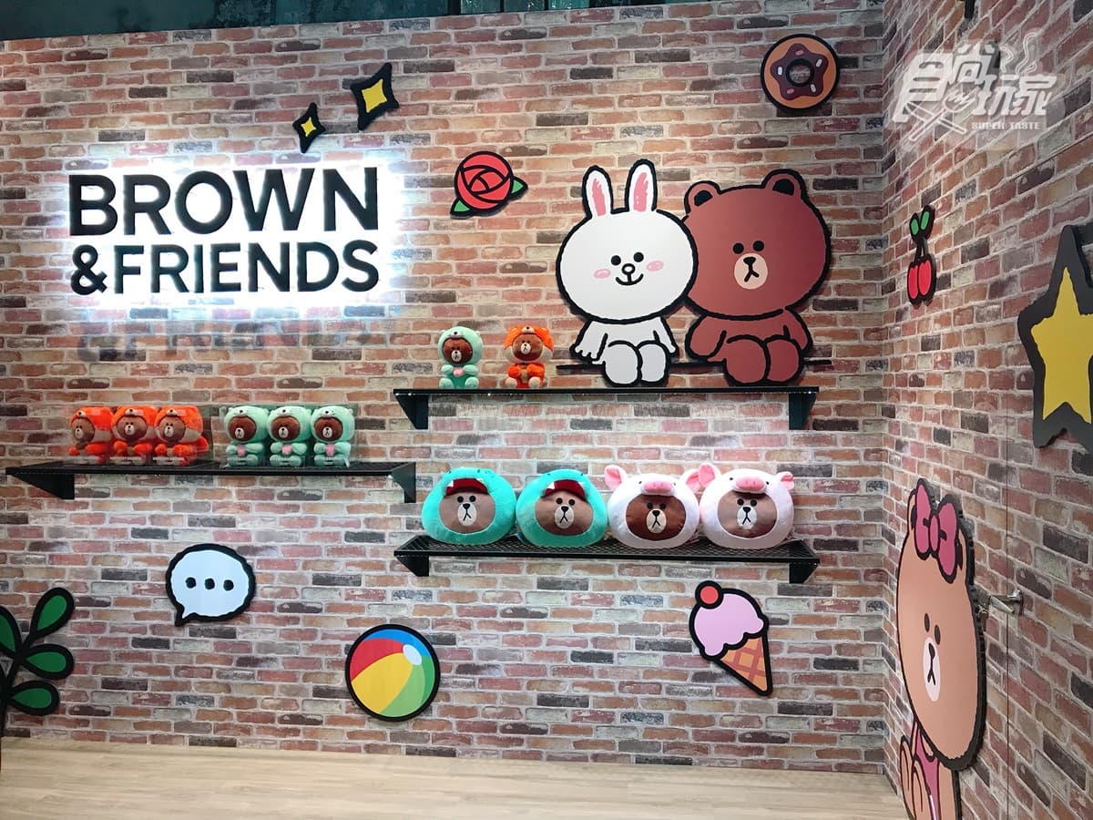 粉絲快衝!LINE FRIENDS潮玩限定店,全台最大BT21公仔、七大角色一起拍 粉絲快衝!LINE FRIENDS潮玩限定店,全台最大BT21公仔、七大角色一起拍