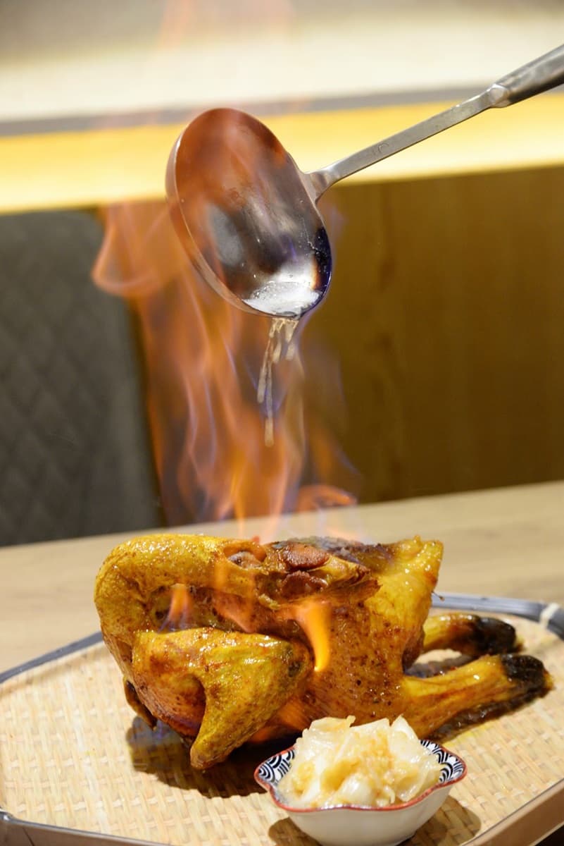 【全台浮誇美食100家】爆炸炒飯、土石流芋泥珍珠、鮪魚剉冰，南台灣26間「超扯」好料