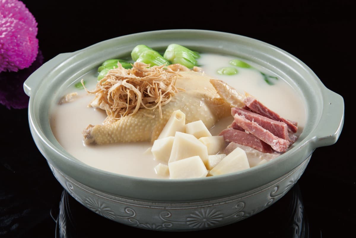 年夜飯「鍋物」最方便！麻辣鍋套餐、功夫雞湯、海鮮鍋，2至4人799起