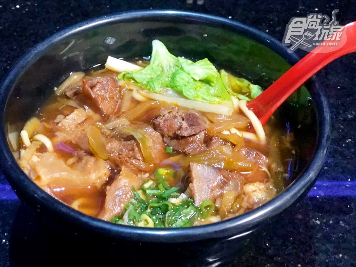 K歌必吃！錢櫃2019年美食前10大排行，紅燒牛肉麵搶佔第一名