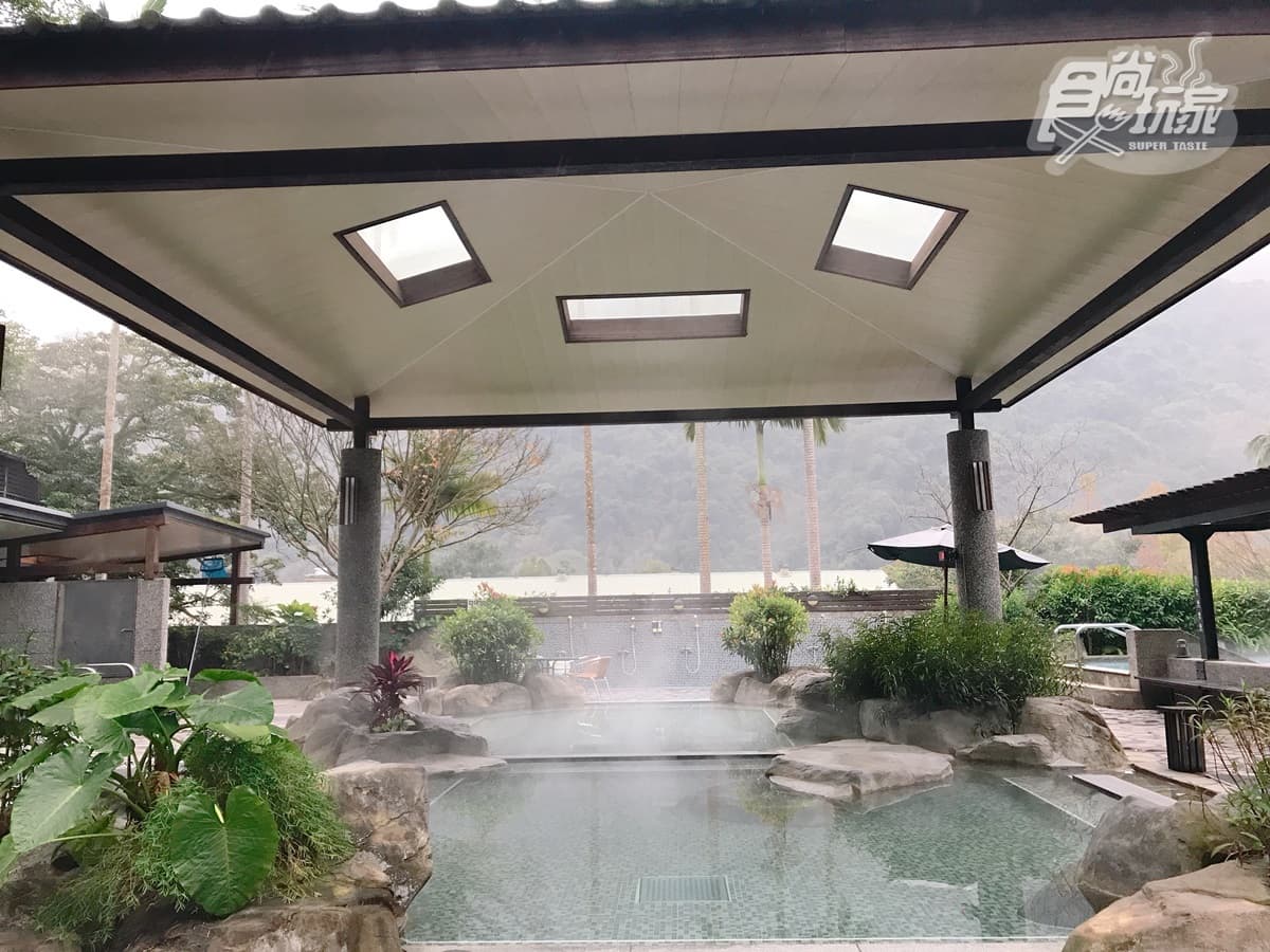 櫻花樹下泡湯只要600元!新北「日本祕境」房間就有無敵山景超好拍 櫻花樹下泡湯只要600元!新北「日本祕境」房間就有無敵山景超好拍