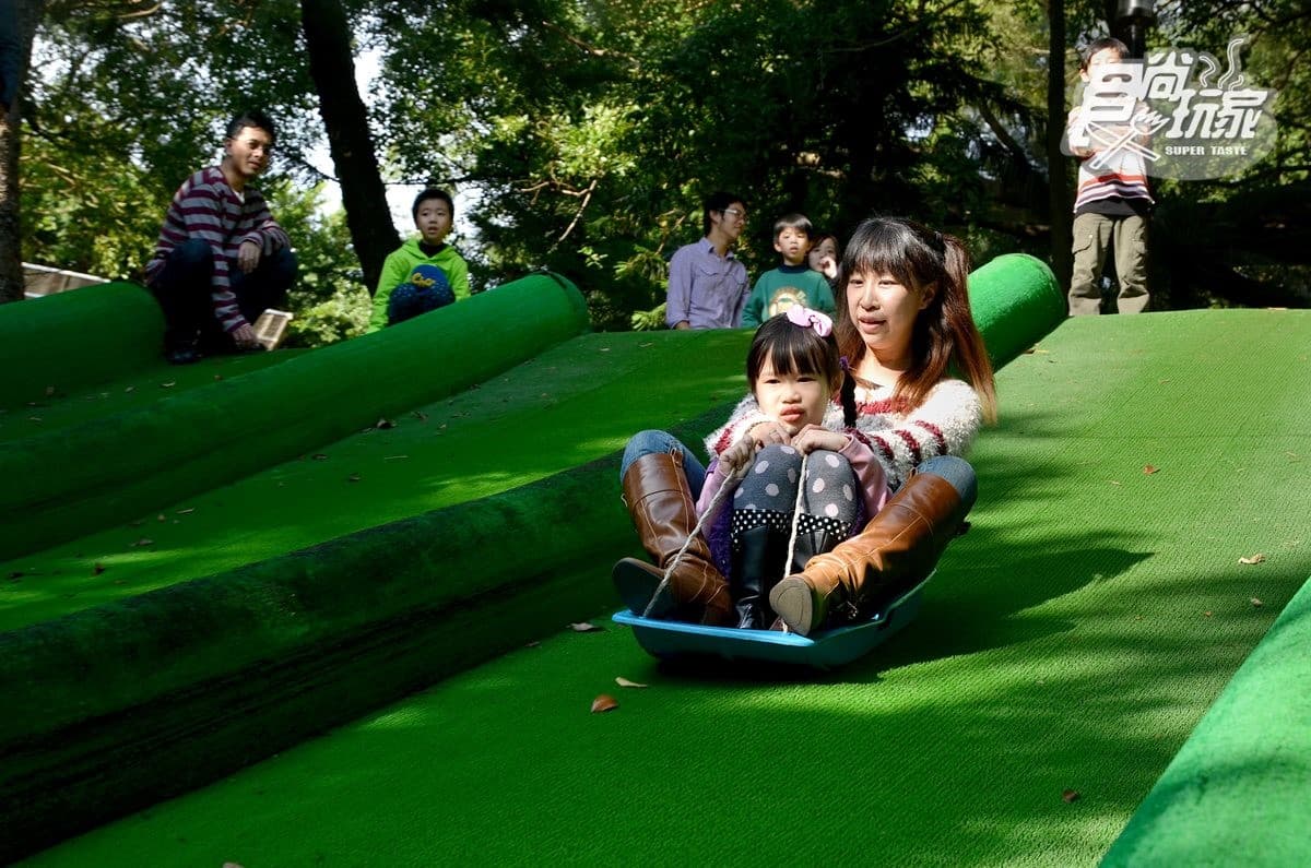 寒假遛小孩首選!全台12個動物系休閒農場,餵鹿、看鸚鵡耍寶還能玩滑草 寒假遛小孩首選!全台12個動物系休閒農場,餵鹿、看鸚鵡耍寶還能玩滑草