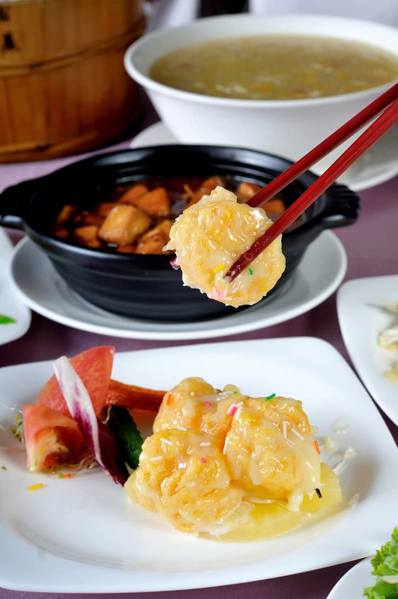 雙飯店超狂優惠！一家四口入住一人不到1000元、憑證免費吃2餐
