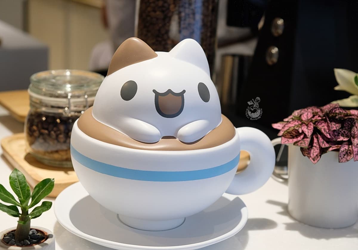 【新開店】貓奴淪陷!激萌「奶泡貓咖啡」笑泡提拉米蘇浴,3層樓滿滿貓超好拍 【新開店】貓奴淪陷!激萌「奶泡貓咖啡」笑泡提拉米蘇浴,3層樓滿滿貓超好拍