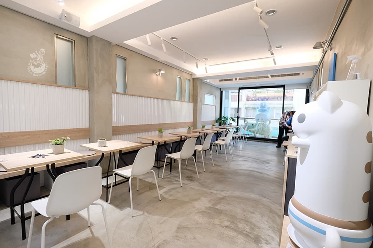 【新開店】貓奴淪陷!激萌「奶泡貓咖啡」笑泡提拉米蘇浴,3層樓滿滿貓超好拍 【新開店】貓奴淪陷!激萌「奶泡貓咖啡」笑泡提拉米蘇浴,3層樓滿滿貓超好拍