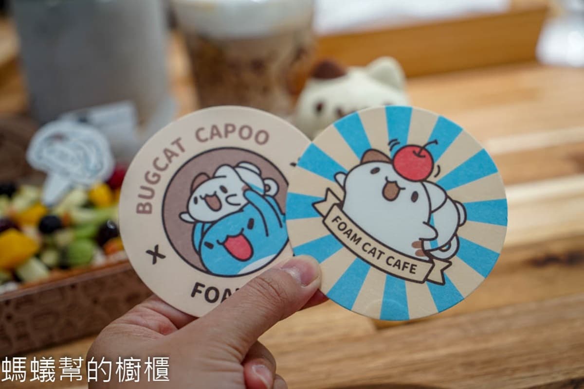 【新開店】貓奴淪陷!激萌「奶泡貓咖啡」笑泡提拉米蘇浴,3層樓滿滿貓超好拍 【新開店】貓奴淪陷!激萌「奶泡貓咖啡」笑泡提拉米蘇浴,3層樓滿滿貓超好拍