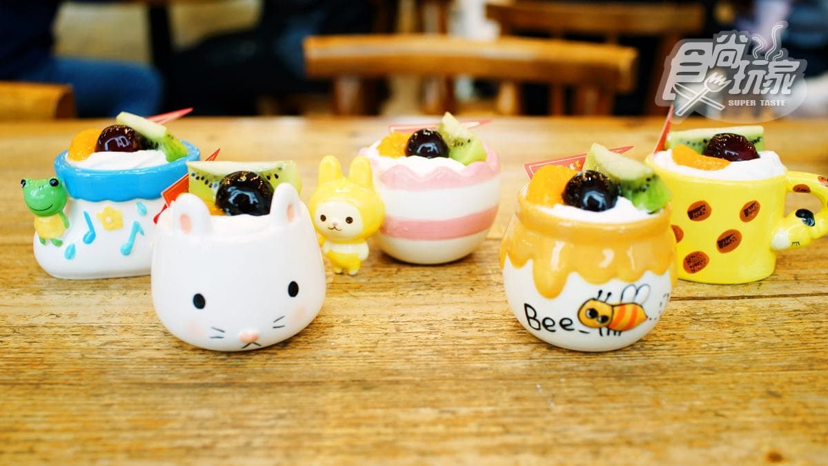 呼叫甜點控！亞尼克最新「焦糖布丁」口味生乳捲，加推「動物點心杯」