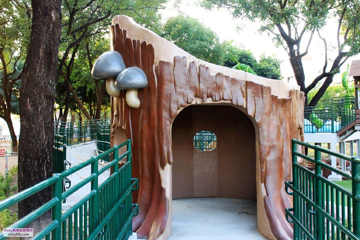 屏東新共融公園發現「傑克樹屋」,6種溜滑梯、沙坑、飛翔滑軌太好玩 屏東新共融公園發現「傑克樹屋」,6種溜滑梯、沙坑、飛翔滑軌太好玩