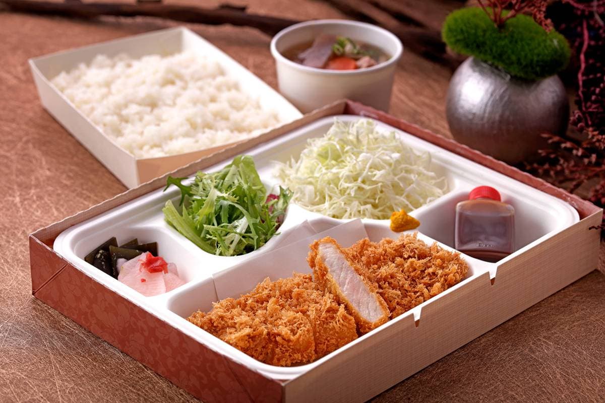 不想在外面吃飯?「外送」選擇多,八色烤肉到你家,勞瑞斯牛排還打85折 不想在外面吃飯?「外送」選擇多,八色烤肉到你家,勞瑞斯牛排還打85折