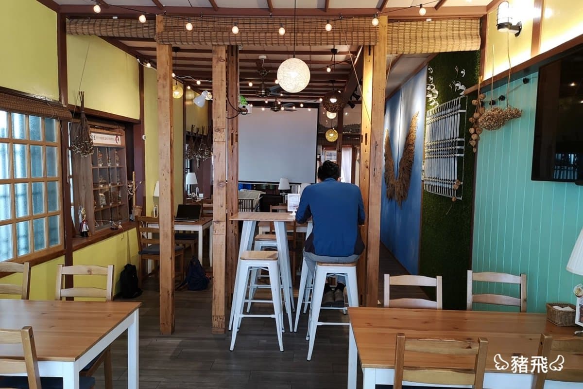 嘉義72年老屋咖哩店！阿里山日出變咖哩飯，還能泡腳吃甜點
