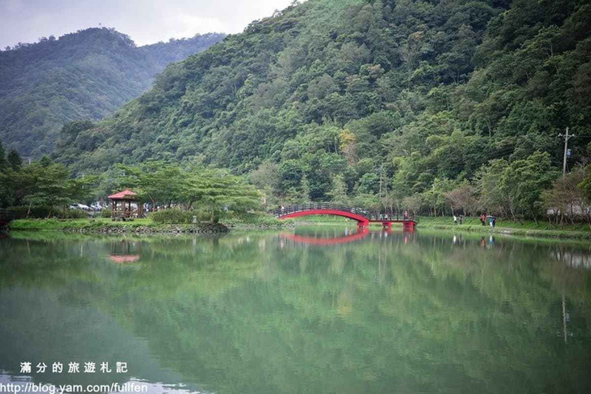 隨便拍都美!宜蘭4大免費打卡點:森林古堡風涼亭、海天一線觀海祕境、紅橋抹茶湖 隨便拍都美!宜蘭4大免費打卡點:森林古堡風涼亭、海天一線觀海祕境、紅橋抹茶湖