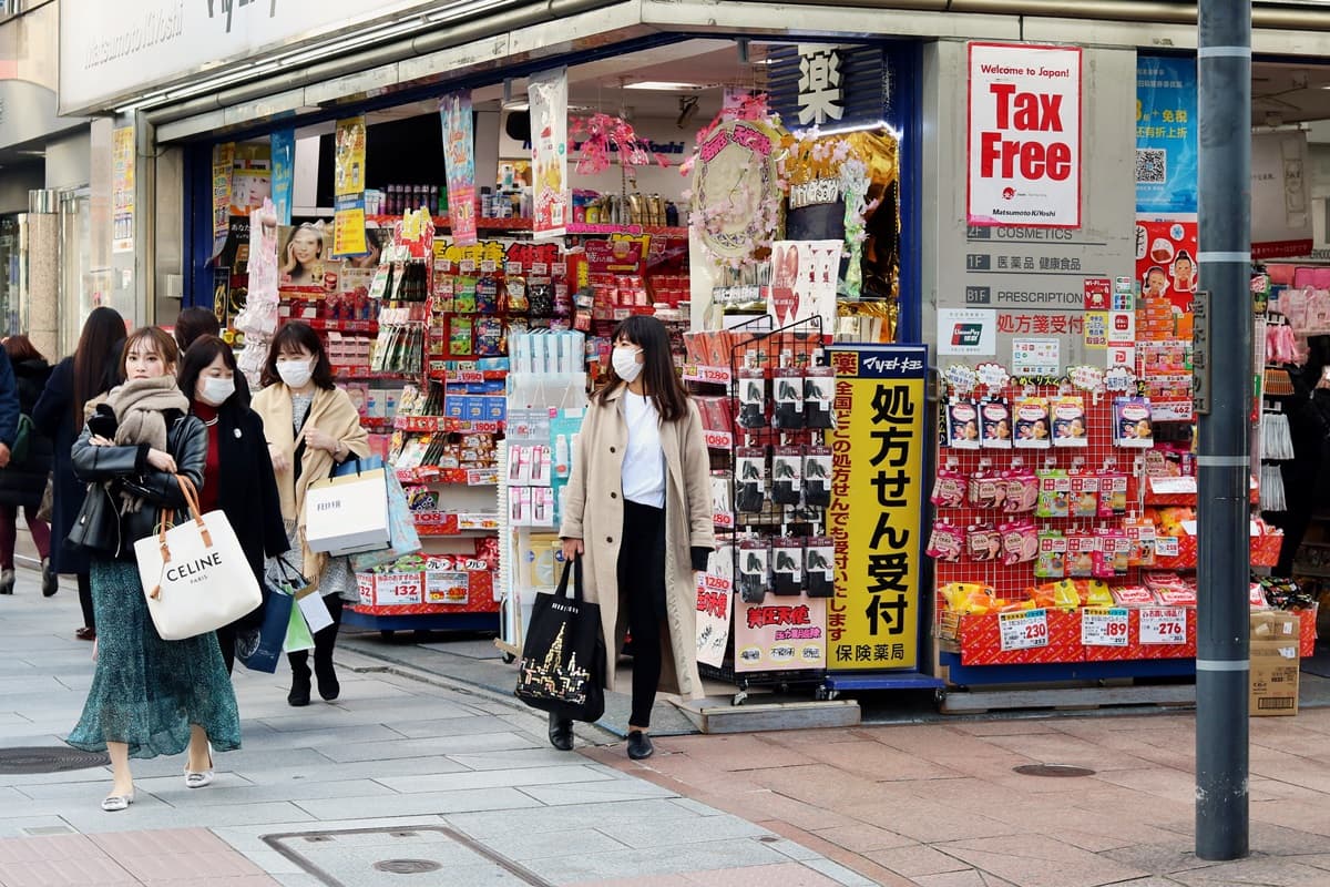 奧運倒數158天...東京馬拉松「取消3萬參賽權」，現場噴酒精發口罩、終點發濕紙巾
