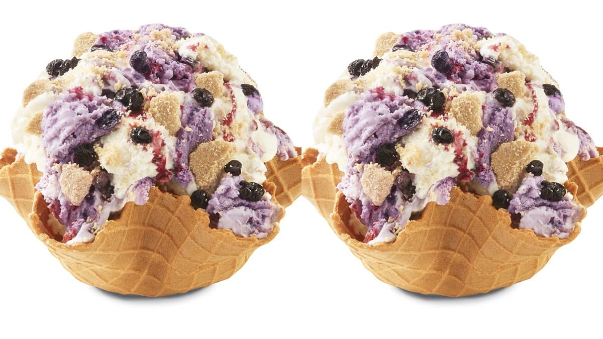 吃冰囉！COLD STONE最新「草莓蛋糕奶蓋冰淇淋」，連3天第2杯50元