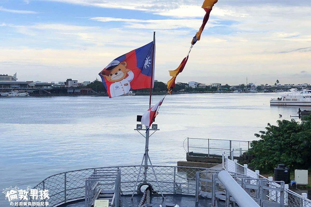 把握最後機會拍「3公尺高水手服泰迪熊」，台南德陽艦特展時間延長囉