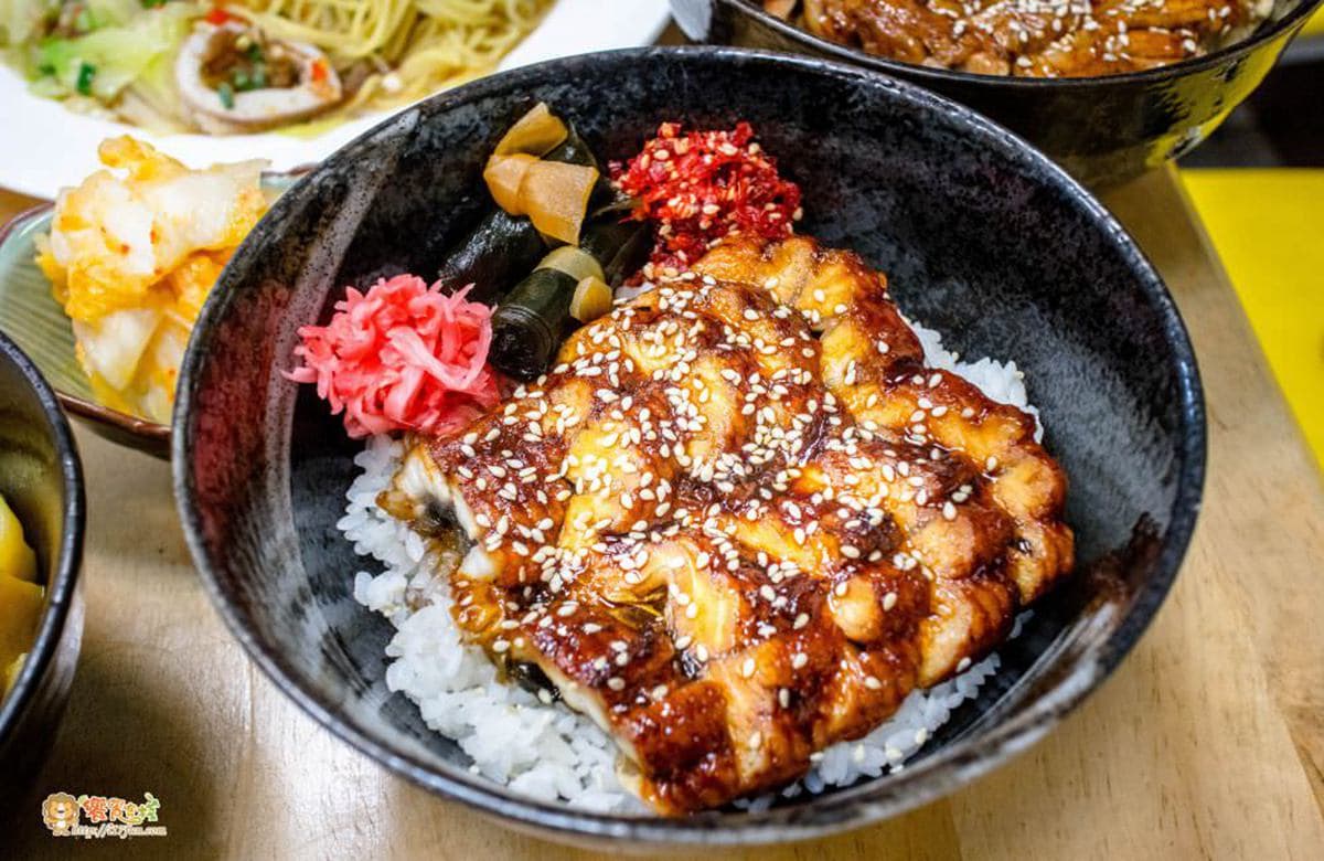 料比飯多！高雄7家澎派系丼飯：奶香鮭魚肚、北海道大干貝、水波蛋牛五花
