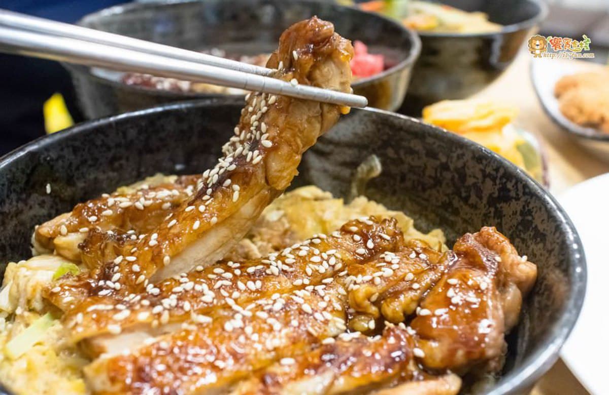 料比飯多！高雄7家澎派系丼飯：奶香鮭魚肚、北海道大干貝、水波蛋牛五花