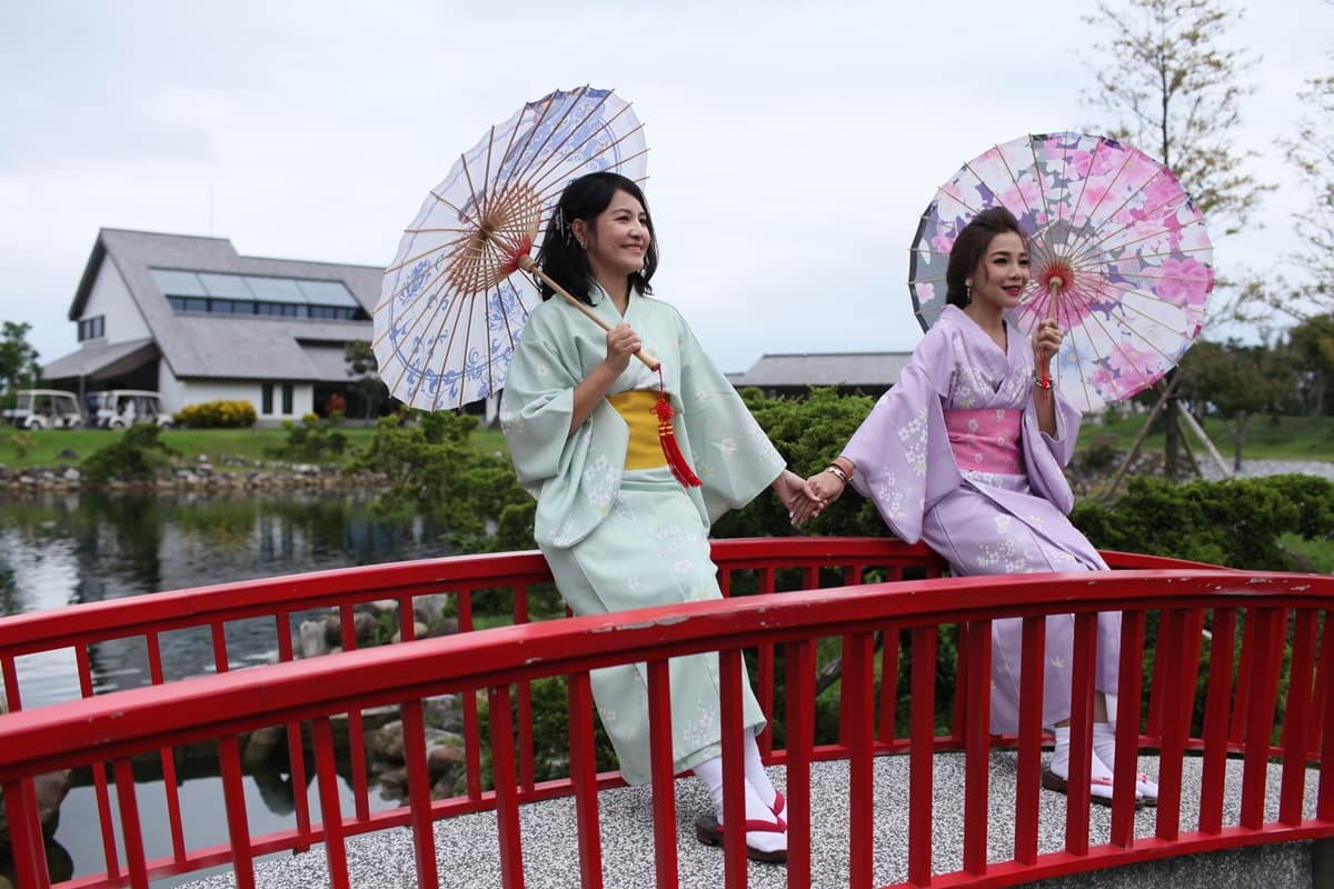 不用衝日本！全台唯一日式園區飯店＋台版奈良，每人不到2500元入住當網美