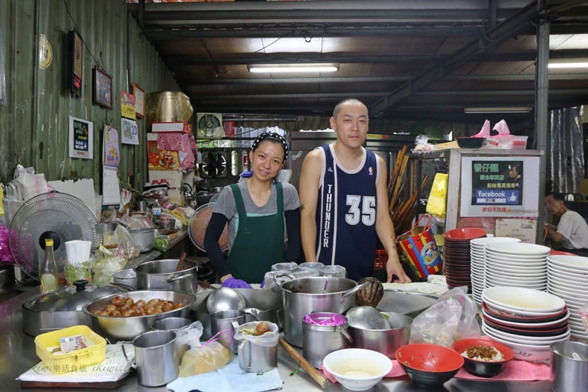 在地人推！彰化南郭路3間老字號銅板小吃：彎月形豬肉餡餅、30元綜合豆花