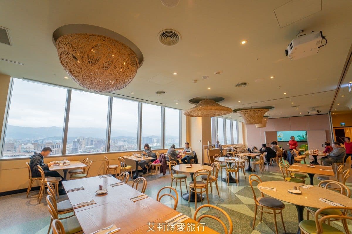 快tag男友！雙北6間美拍約會餐廳：預約制火鍋吃「金縷粥」、烤鴨店有環景瀑布