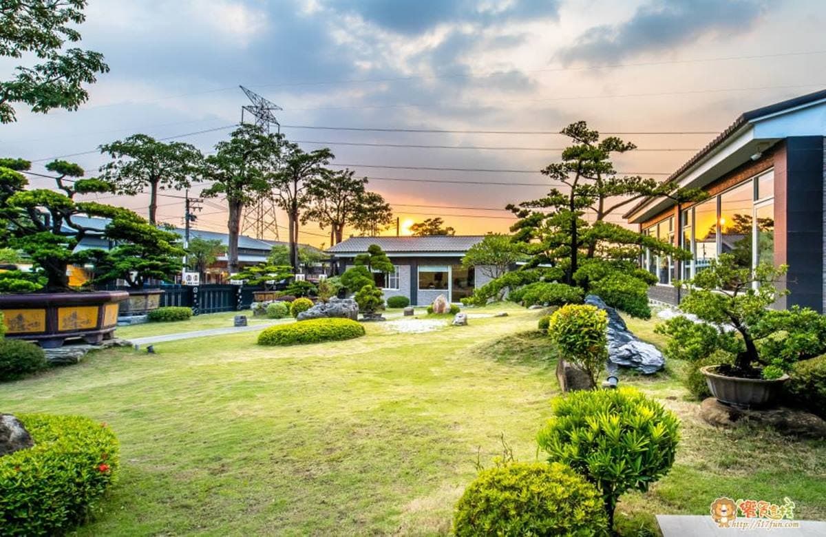IG熱搜！高雄7間美拍庭園餐廳：紅燈塔露天座、300坪日式造景、台版小泰國