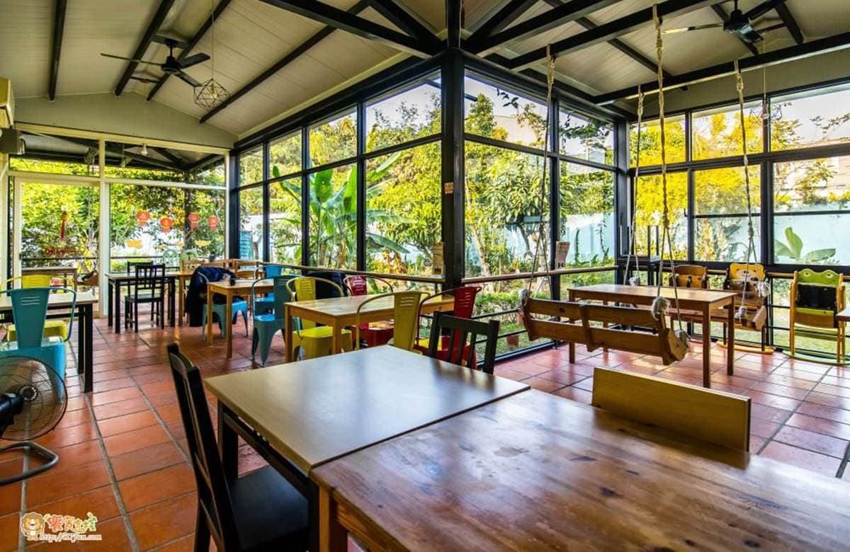 IG熱搜！高雄7間美拍庭園餐廳：紅燈塔露天座、300坪日式造景、台版小泰國