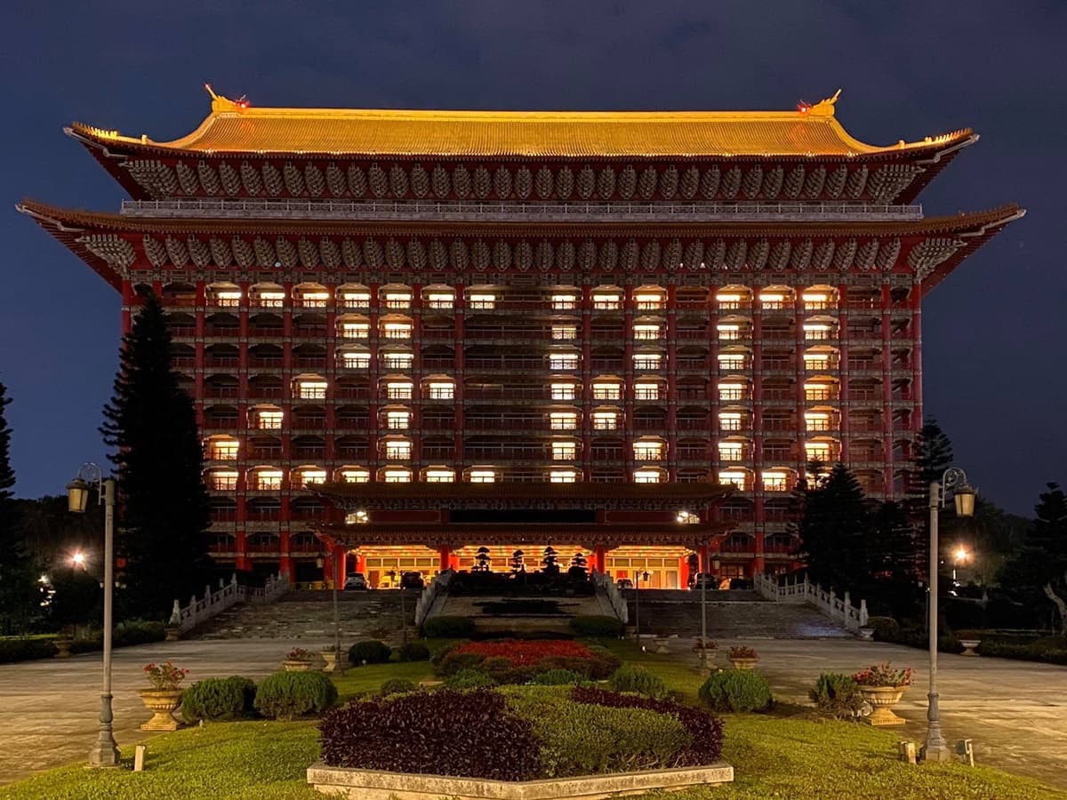 台灣防疫超強！飯店推超狂「0元入住」，當天「0確診」免費住一萬五套房