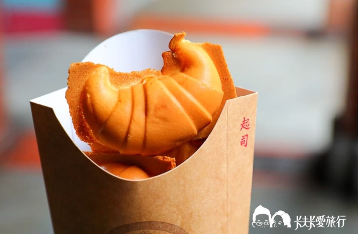 【全台30家手拿美食】網美街拍甜點、古早味小吃大變身，北中南東加外島通通吃得到