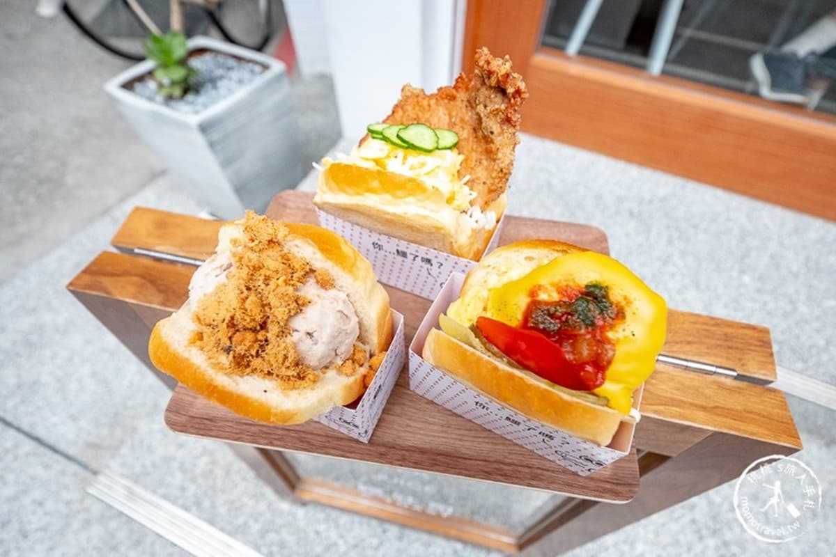 【全台30家手拿美食】網美街拍甜點、古早味小吃大變身，北中南東加外島通通吃得到
