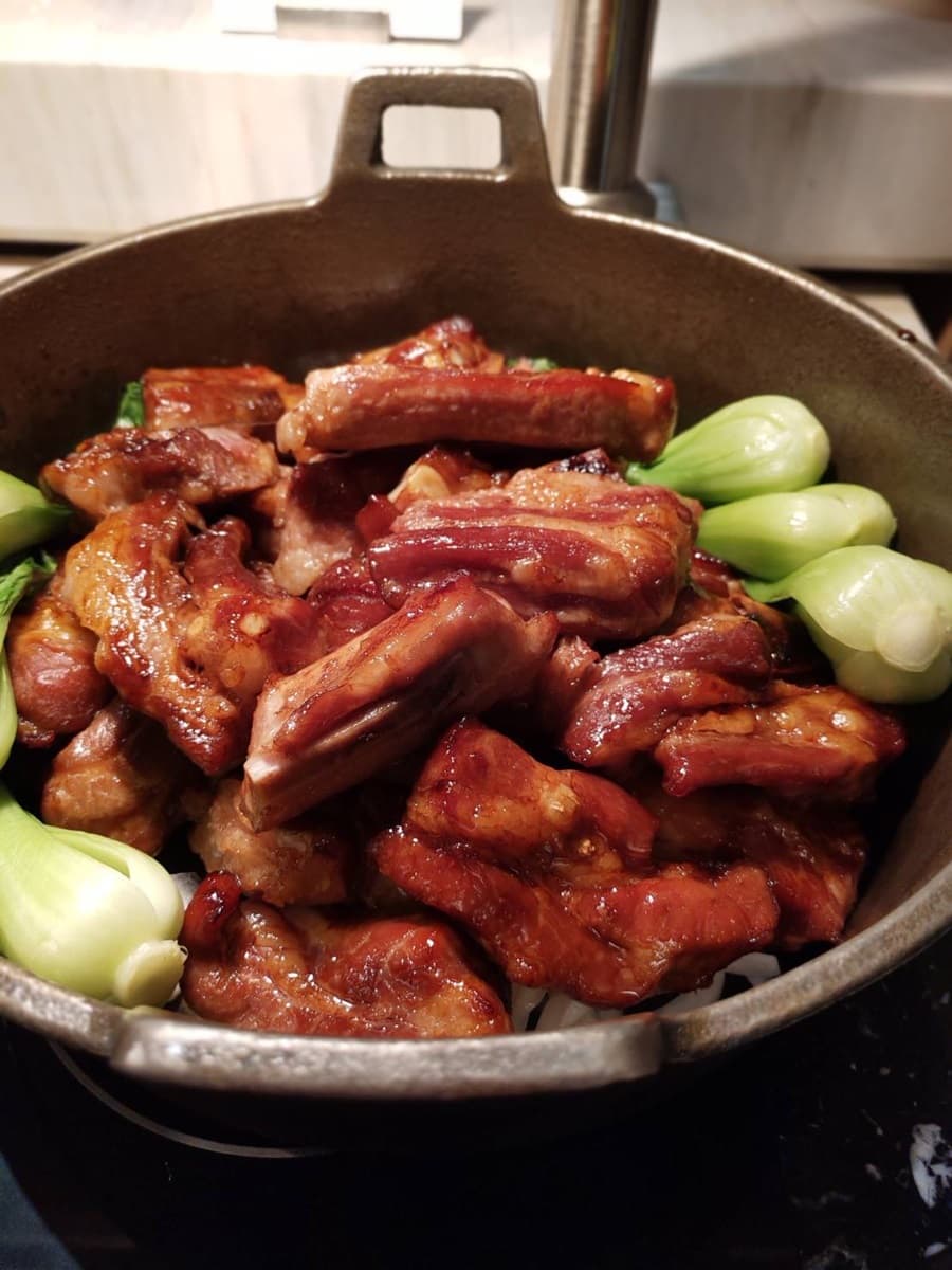 超狂「肉食控吃到飽」第2人免費！現切牛肉、肋排無限單點，最多現賺1280元