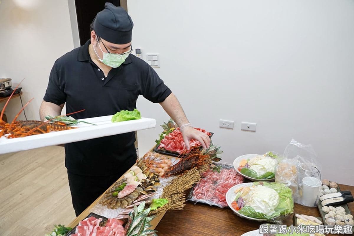 新竹、台中人好幸福！吃M9和牛、龍蝦海陸火鍋免出門，還有專業主廚到府服務