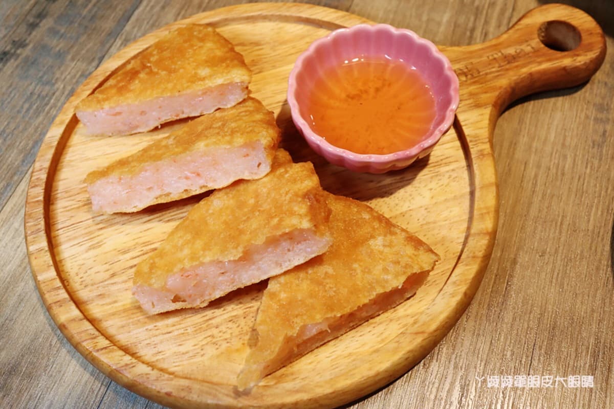 嘟嘟車開進餐廳!竹北這間美拍泰料一人也能吃,必點月亮蝦餅超厚超Q彈 嘟嘟車開進餐廳!竹北這間美拍泰料一人也能吃,必點月亮蝦餅超厚超Q彈