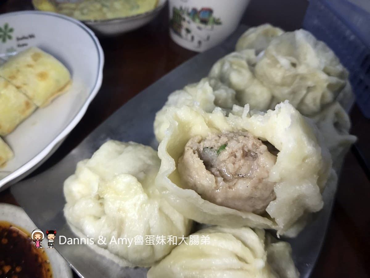 【全台10元美食】北部28家銅板小吃特蒐，超狂三色燒賣、爆漿黑糖包，早餐到宵夜全包辦