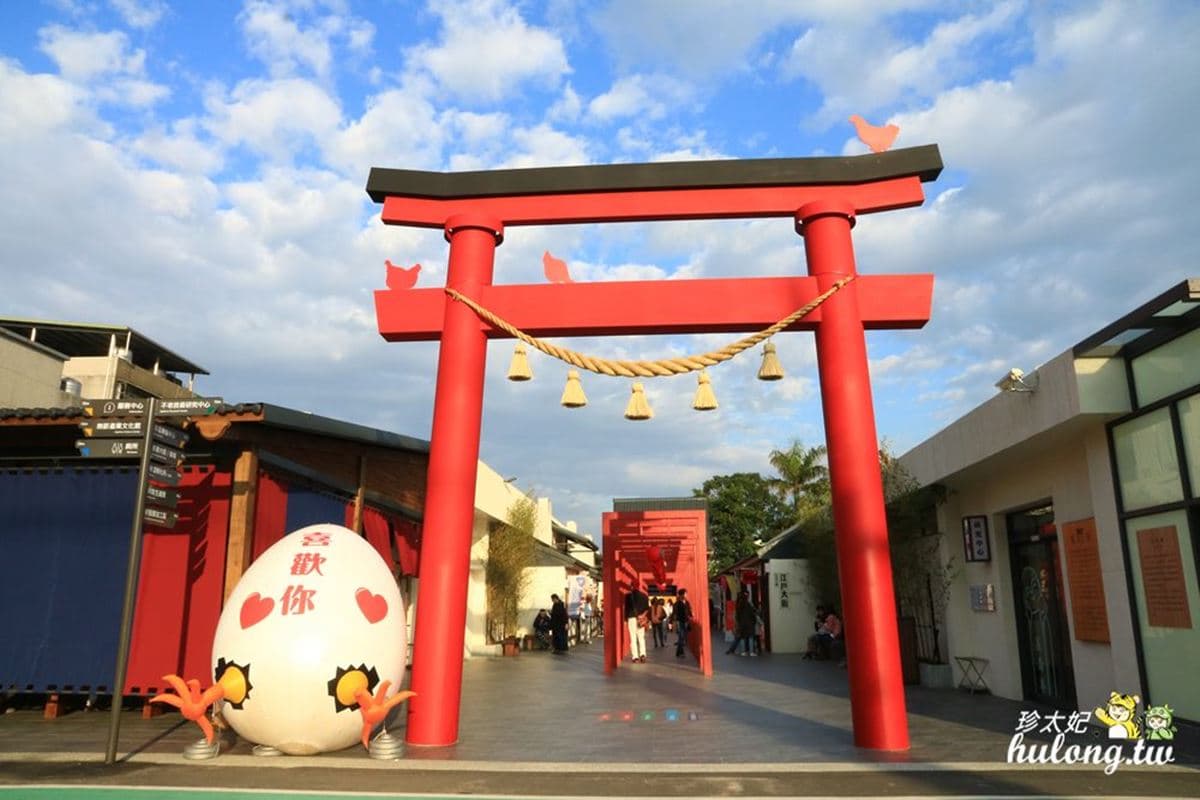 好玩又好拍！桃園親子３打卡點：台版小江戶、巨大摩艾石像、歐風玫瑰園