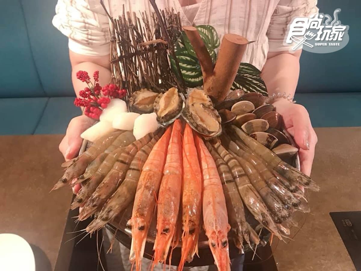 399元火鍋吃到飽！全台首家「火鍋美術館」狂涮肉片加碼鹹酥雞、泰奶冰吃起來