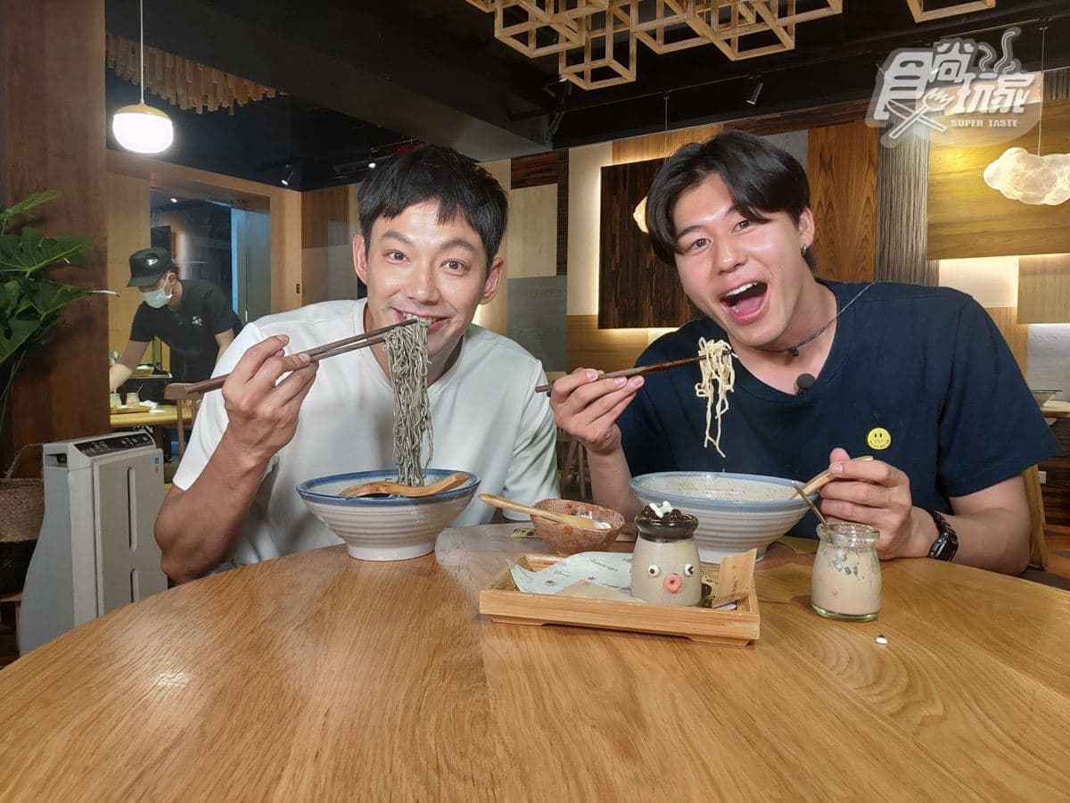 《食尚玩家》主持群鬧職災齊發福,張文綺自稱最沒羞恥心外景節目女主持 《食尚玩家》主持群鬧職災齊發福,張文綺自稱最沒羞恥心外景節目女主持