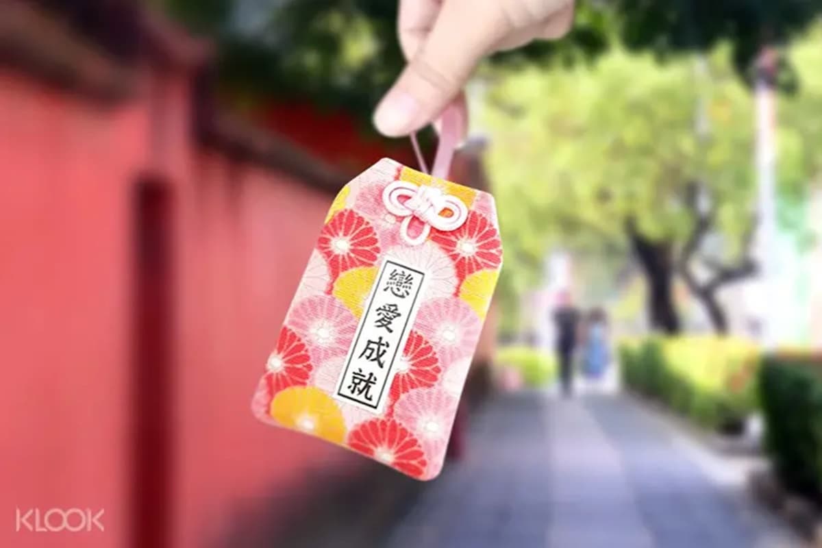 100個專屬國旅隨你挑！台南「4大月老」求桃花、屏東「自駕飛機」，一指輕鬆搞定行程