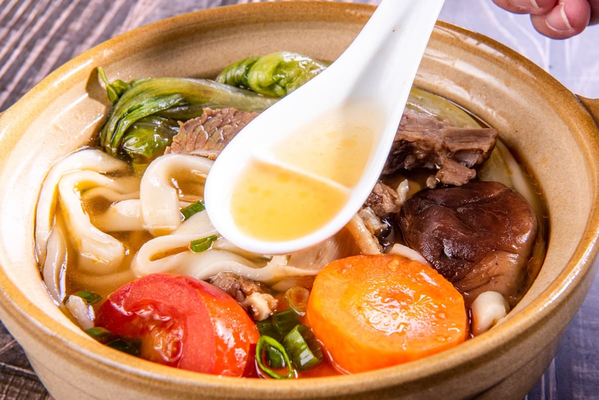 4款TOP級牛肉麵在家也能開吃!天王來台指名「麻神」、「六福皇宮」主廚監製都吃得到 4款TOP級牛肉麵在家也能開吃!天王來台指名「麻神」、「六福皇宮」主廚監製都吃得到