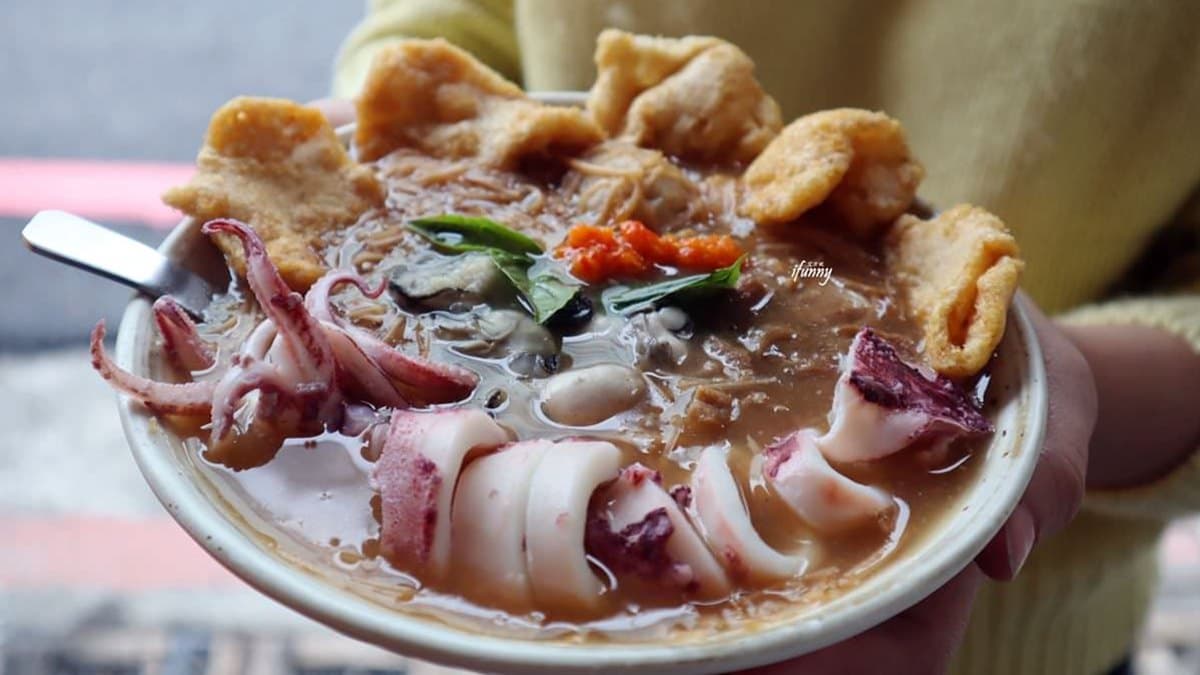 台北超狂海味麵線！1碗5種料，整隻澎湖小卷、東石鮮蚵通通吃得到