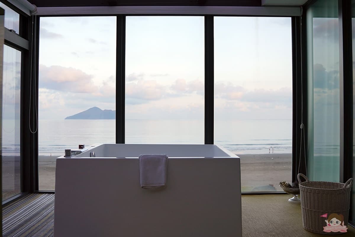 超像在國外！全台24家「無敵山海景民宿」：網美浴缸看海、躺床拍療癒系森林