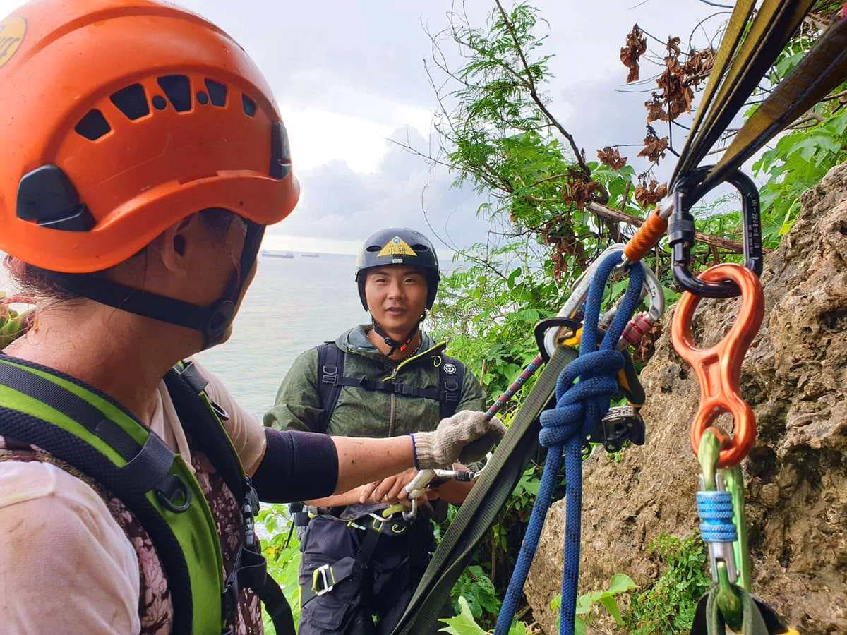 高雄版阿朗壹古道探險去！柴山祕境賞無敵海景、找日軍祕密基地