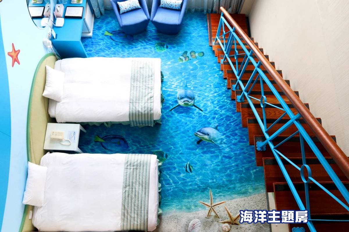 墾丁「遛小孩」渡假村，空中滑索、划船奪寶超放電，彩繪海洋房型美翻